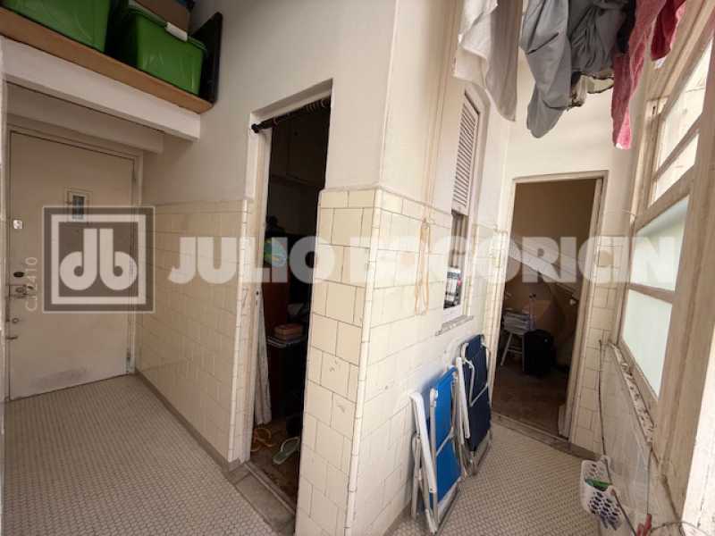 2 Quartos de Serviço - 37