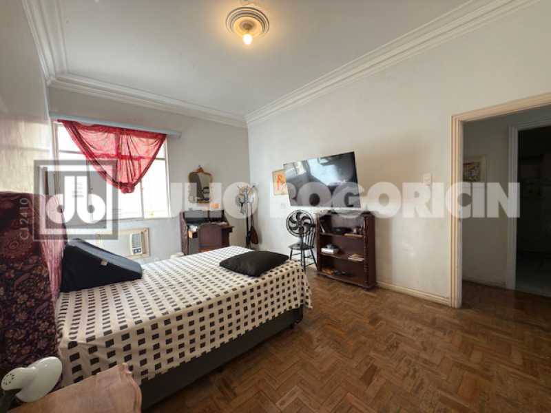 Quarto 4 - 28