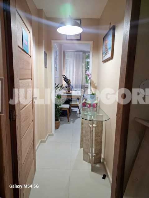 05hall - 5