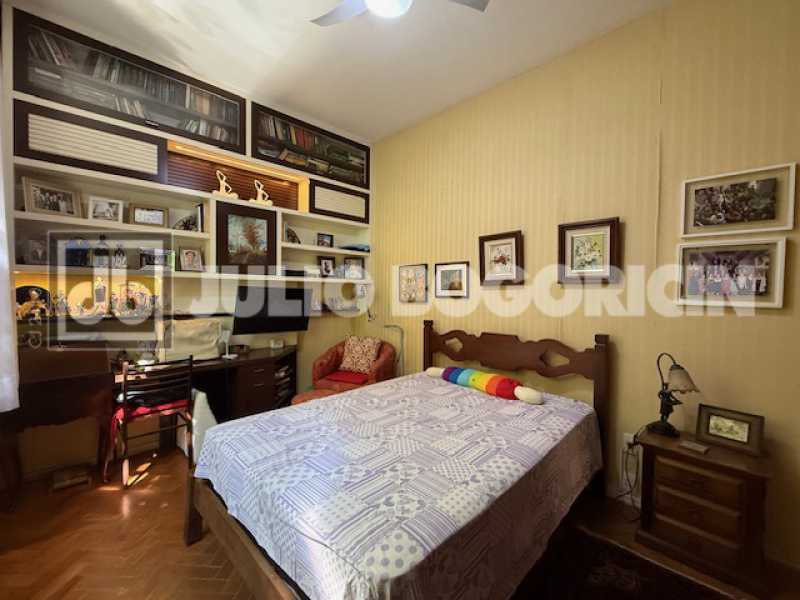 Quarto 3 - 25