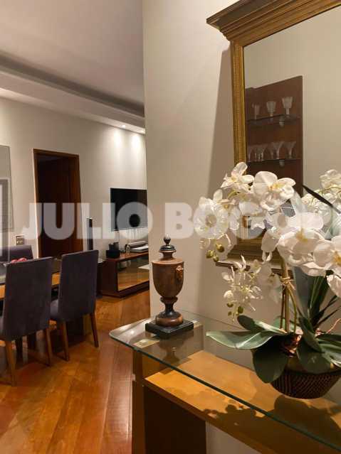 02FrenteColegioMilitar3quartos - 2