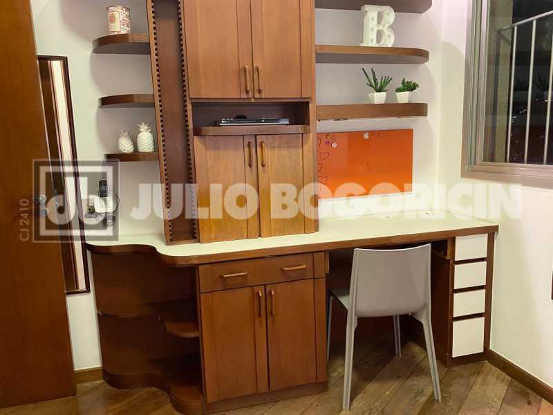 10FrenteColegioMilitar3quartos - 10