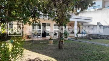 Ilha do Governador - Jardim Guanabara - VENDA - Casa Duplex - 4 Quartos (2 Suítes) - Varandas - 4 Vagas de Garagem - Julio Bogoricin - JBI61594