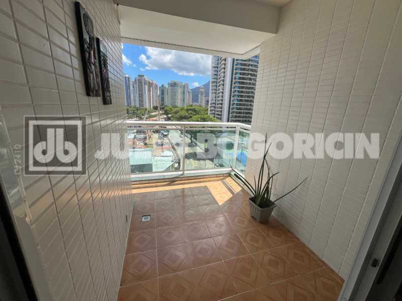 eea03369-bcaa-45b4-bdf2-43d871 - 6