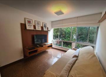 Imperdível - Apartamento de 3 quartos à venda no Leblon- Portaria 24 hs- Ha 1 quadra da praia - próximo metro - JBL35100