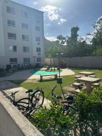 Ótimo apartamento todo reformado, sala 2 quartos . pintura noa, luminárias em todos os cômodos, banheiros com blindex e gabinete, cozinha com armários e bancada em granito. - JBRB214246