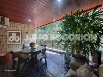 Ótima localização - Freguesia - Jacarepaguá - Apartamento - 227 m² - 4 quartos - 3 suítes - 3 varandas - ótima localização! - JBJ40396
