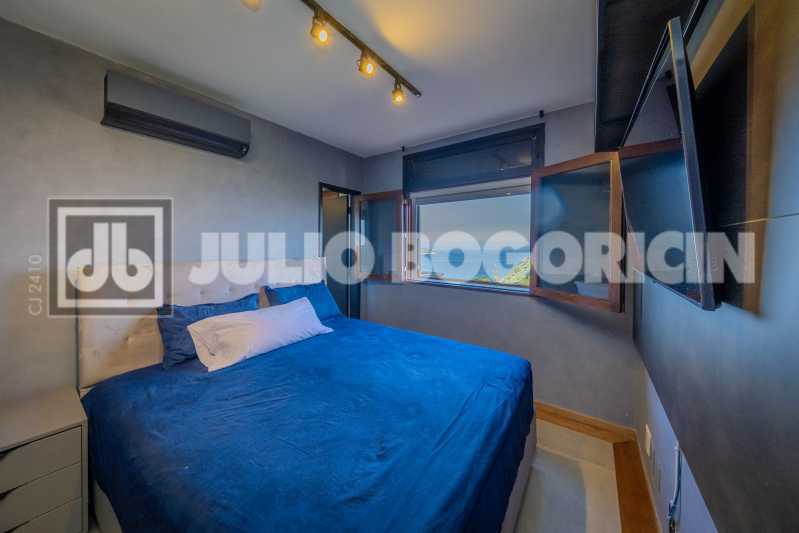 Suíte 3 - Piso 2 - 24