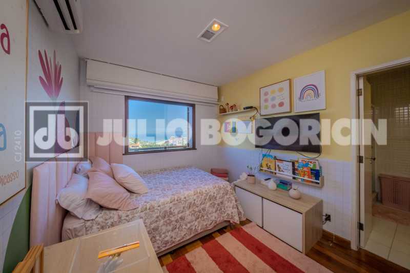 Suíte 4 - Piso 2 - 28