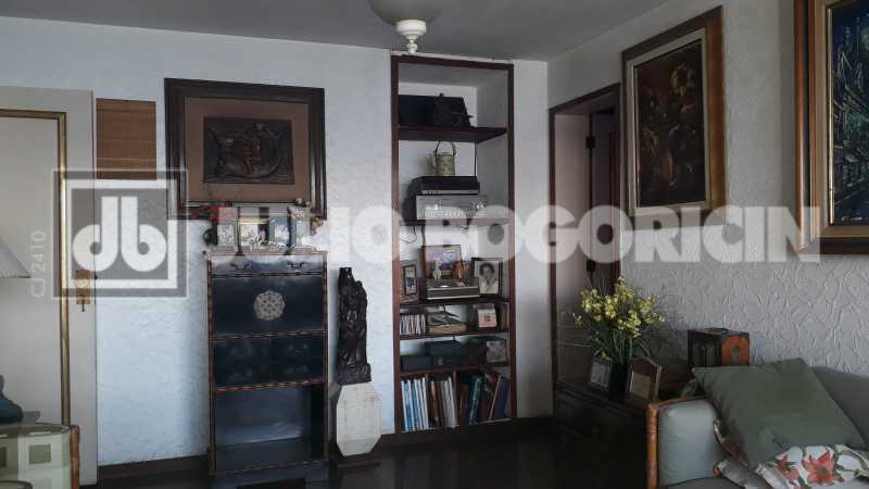 WhatsApp Image 2025-04-12 at 1 - 11