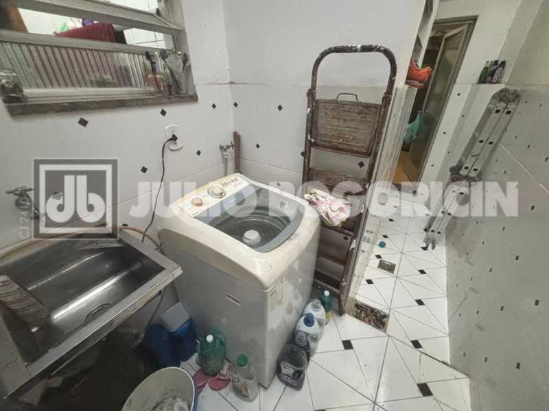 5bfa641b-7a79-4d81-83d7-9a212d - 20