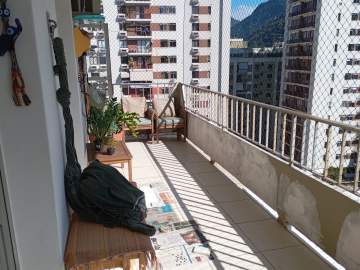 Imperdível - Humaita 2 quartos, andar alto, sendo 1 suite com 2 vagas e varandão. - JBIPA22645