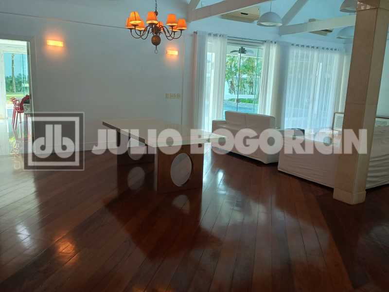 PARTE DA SALA. - 9