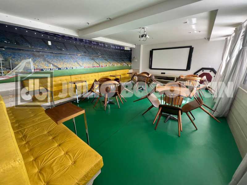 39ace2c8-51e2-4f17-ab8a-d3eb64 - 25