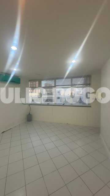 aa7ec17b-7099-4cd0-a005-a12a43 - 14