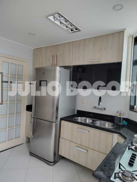 627ecd87-682a-433d-8bc7-f35e6f - 18