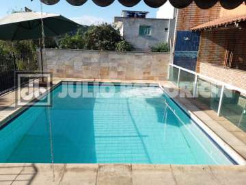 Casa de rua : Linear / Residencial / Freguesia (Ilha do Governador) / VENDA / 3 Quartos (Suíte) / Varanda / 5 Vagas / Julio Bogoricin - JBI61632