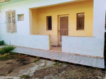 Excelente Casa Linear - Venda - Varanda - 2 quartos - 2 banheiros - Quintal com churrasqueira!!! - JBM608080