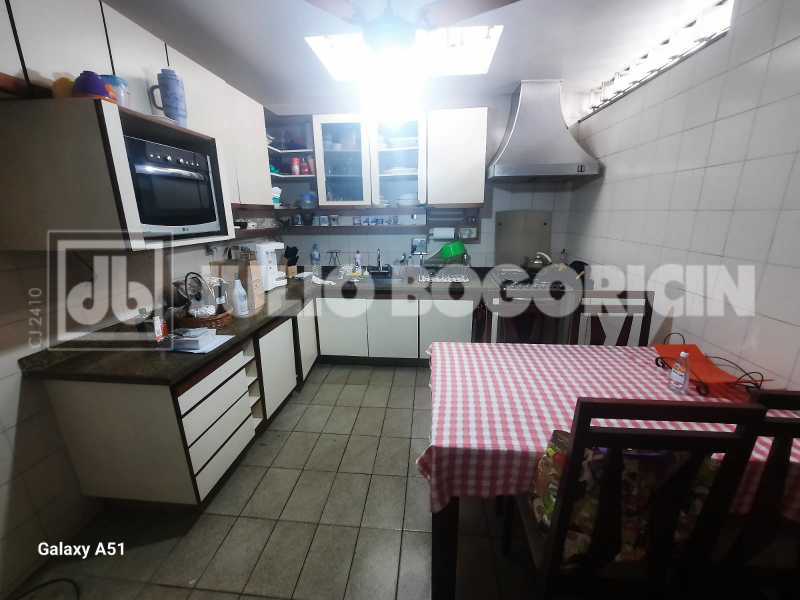 Conheça QNT 8. do imóvel - Casa de Vila - Triplex - Residencial - Quintino Bocaiúva. - JBM608218 - 8 QNT 8. - 8