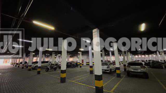 27 ESTACIONAMENTO. - 29