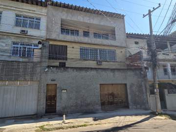 Imperdível - MÉIER - RUA CURUPAITI - ACONCHEGANTE CASA FRENTE DE RUA - 265M² DE ÁREA PRIVATIVA - 3 VAGAS COBERTAS - VARANDÃO - PISCINA - CHURRASQUEIRA - ÁREA EXTERNA. - JBM608222