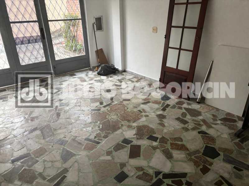 70a252f4-d3f5-4401-ad67-49dacb - 2