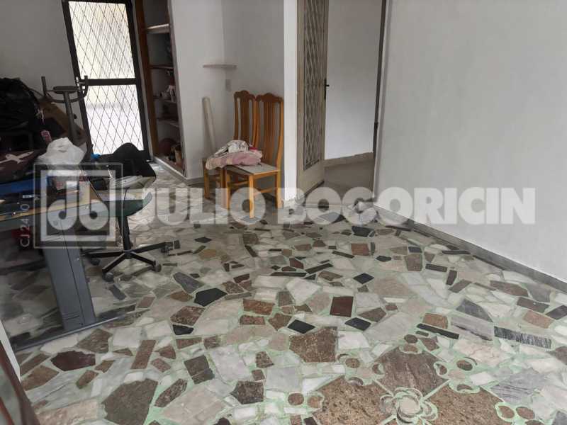 c3349790-ac7d-4f0f-ae9b-a7aa92 - 3