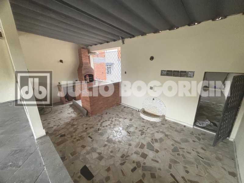 e9692e2a-4be5-45e4-bfbb-b5c846 - 28