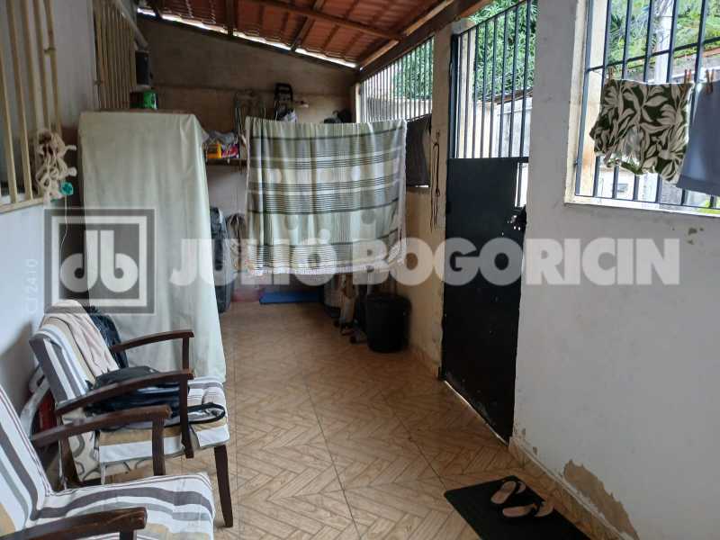 0527a5f2-9a4c-4913-9d94-8dffa5 - 2