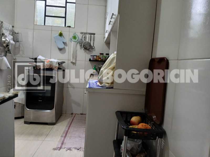 c3abbb95-cf9e-46fb-85cd-ae11b0 - 17