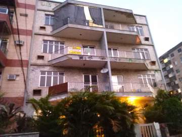 Exclusividade - Taquara excelente oportunidade apartamento 2 quartos varandão frente.Localização privilegiada! - JBJ203997