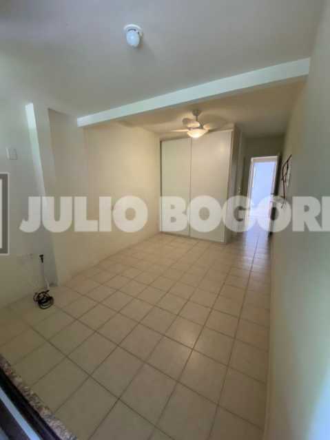 AP JARDIN OCEANICO 1.150 7 - 9