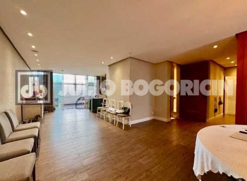 WhatsApp Image 2025-07-31 at 1 - 10