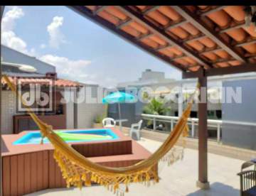 Oportunidade - Recreio cobertura linear 205m² salão 3 ambientes 3 quartos 1 suíte área gourmet piscina sauna churrasqueira 2 vagas. Oportunidade!! - JBRB502438