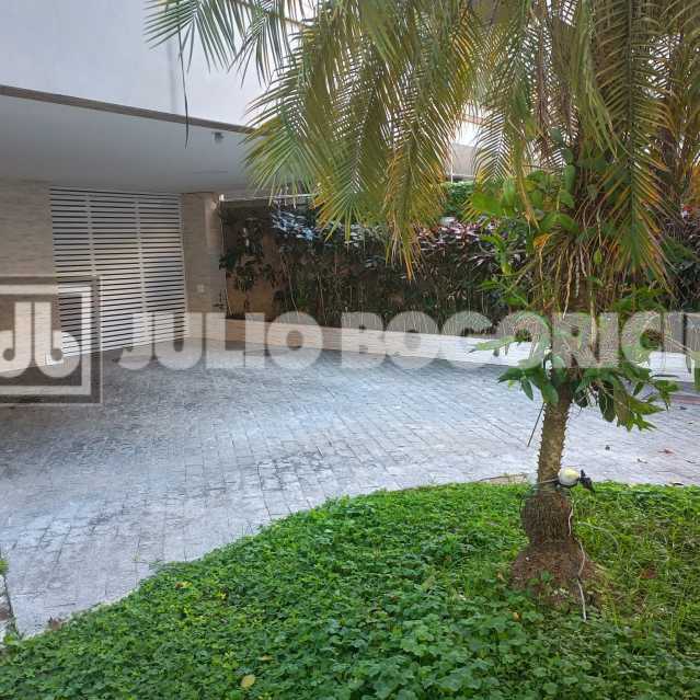 979eccdc-e312-4959-9726-adb947 - 32