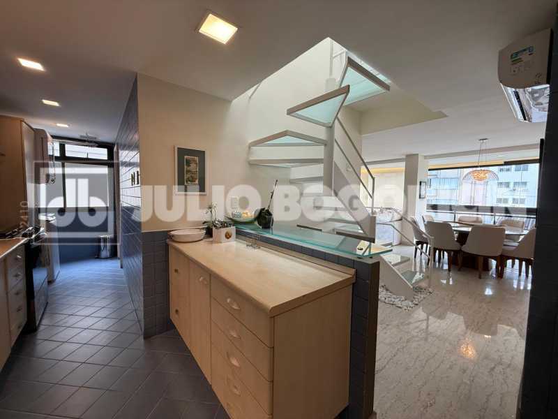 Conheça 13 Leblon Cobertura Venda. do imóvel - Cobertura Duplex à venda no Leblon - Reformada - 4Quartos(3suítes) - 3 Vagas - Infraestrutura - JBL53958 - 13 13 Leblon Cobertura Venda. - 13