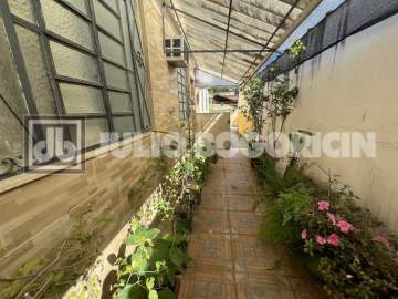 Casa em Condomínio : Linear / Residencial / Jardim Guanabara - JBI61648