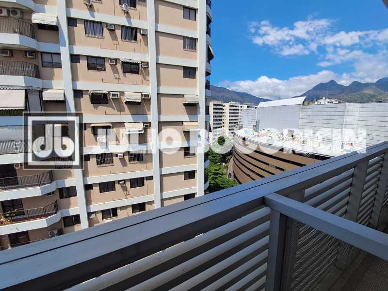 Conheça 01 36 do imóvel - OPORTUNIDADE IMPERDÍVEL JUNTO AO SHOPPING TIJUCA ! SALA COMERCIAL, VAZIA, MATINAL, VAGA ESCRITURADA, PORTARIA 24 HORAS - JBT71739 - 36 01 36 - 36