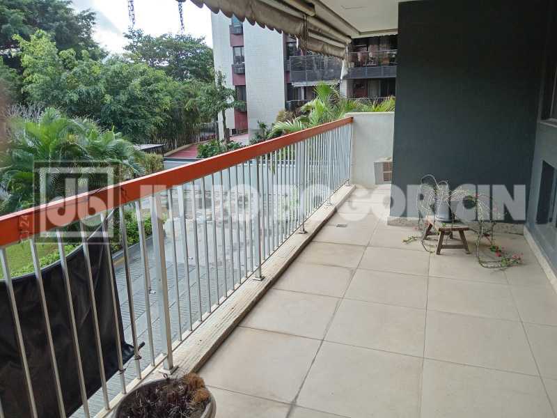 8d879b25-1aa4-418e-9c05-9f9ec5 - 16