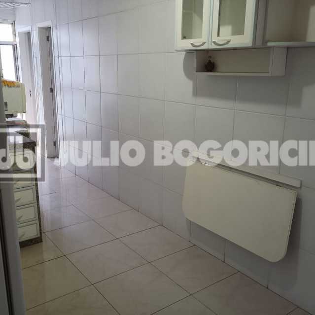 819b7094-ba15-4470-b9d9-38dc95 - 27