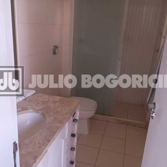 77328b33-01c1-4fd5-93a2-c22a5e - 32