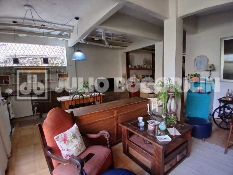 28715b21-5349-4552-a098-2ffee2 - 16