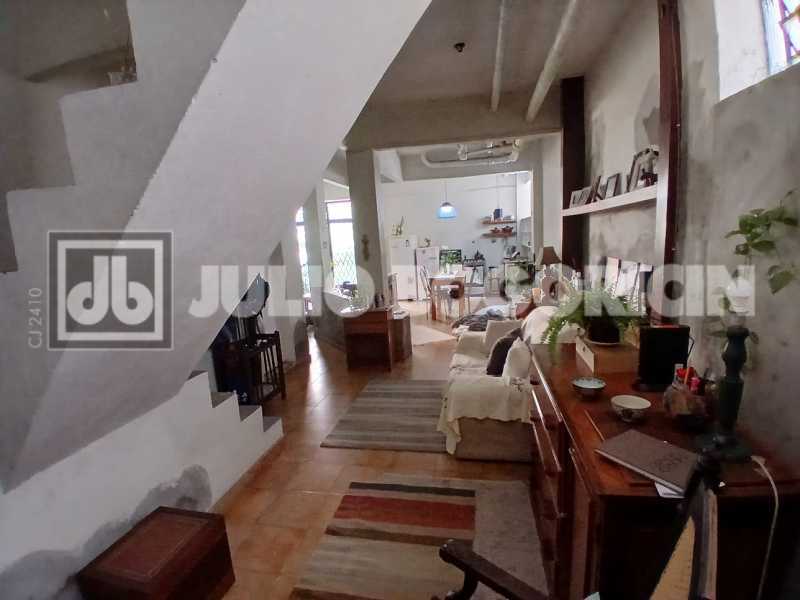 d9c4e32a-2bd8-46d6-b2ac-333f5e - 18