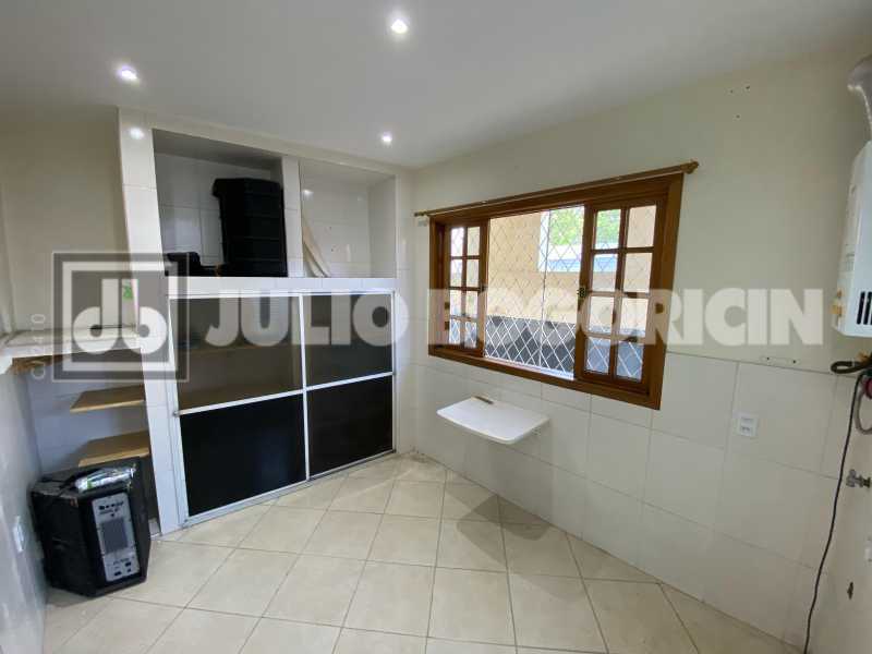 Quarto - 22