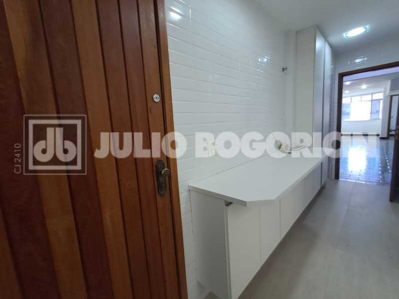 8b20fd20-4beb-4839-848d-00f289 - 24