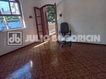 Ótima localização - Pechincha casa em condominio 3 quartos churrasqueira. Portaria 24hs!Otima localização. - JBJ601860