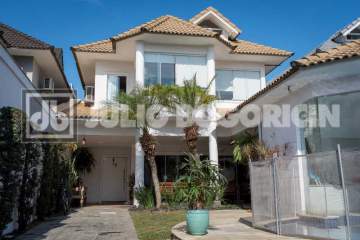 Imperdível - Casa à venda no condomínio Vivendas Do Sol 4 quartos (1 suíte) - JBRB695510
