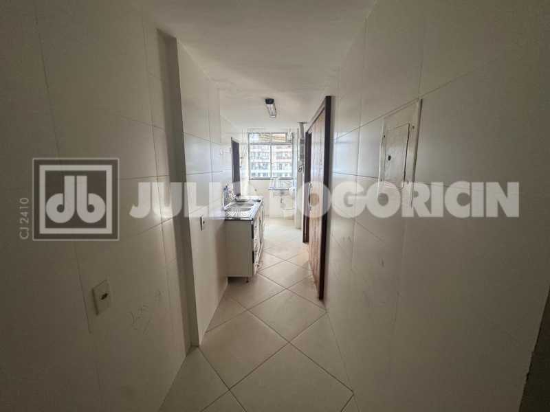 09cd5bbb-5b39-411a-a2f6-6dfb15 - 19