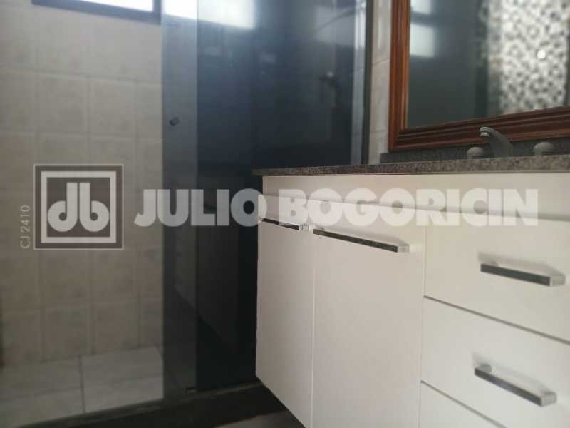 28900530-cd40-4599-bbf6-aa744b - 23