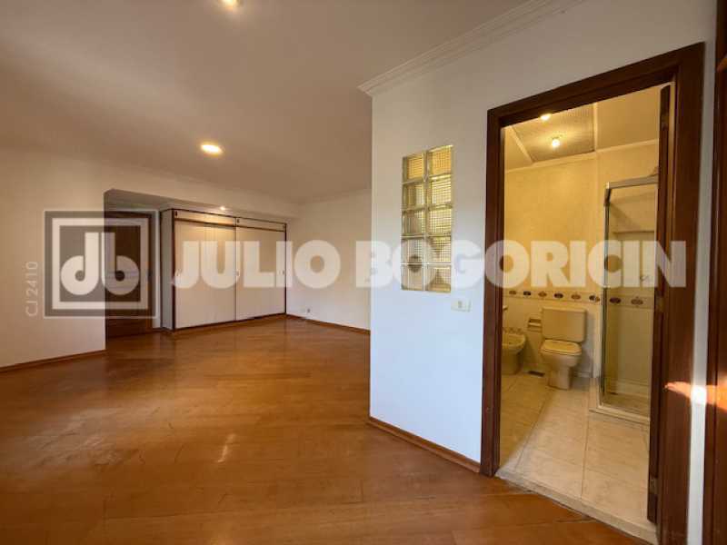 Suíte Master Piso 2 - 24